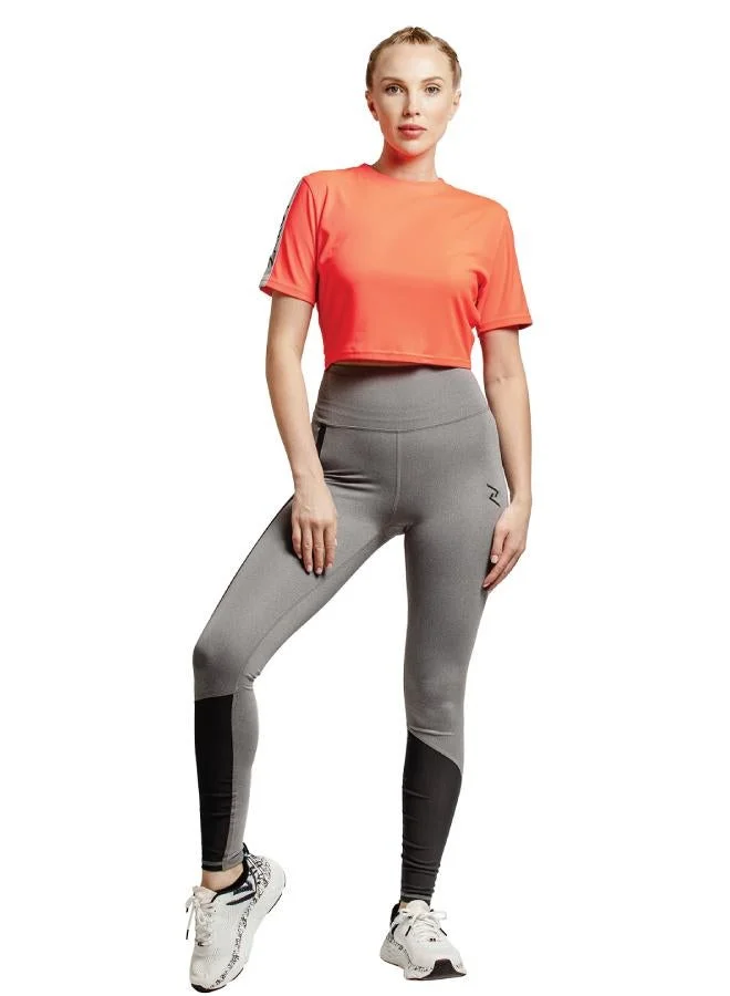 زيسي تيشيرت نسائي برقبة دائرية وأكمام قصيرة